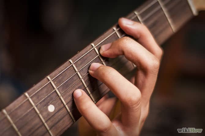 Anyone else physically cannot play chords like this? I cannot position my  fingers without muting something or not being able to reach. Do I need a  capo? : r/guitarlessons