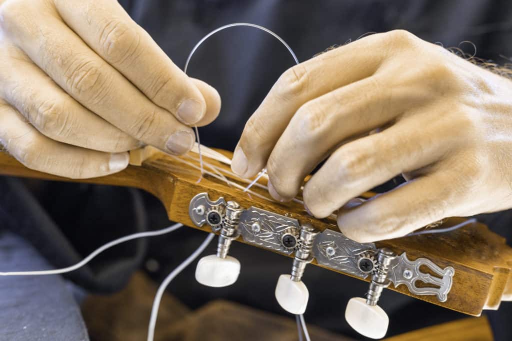 Which Guitar Is Best For Beginners Classical or Acoustic? Real