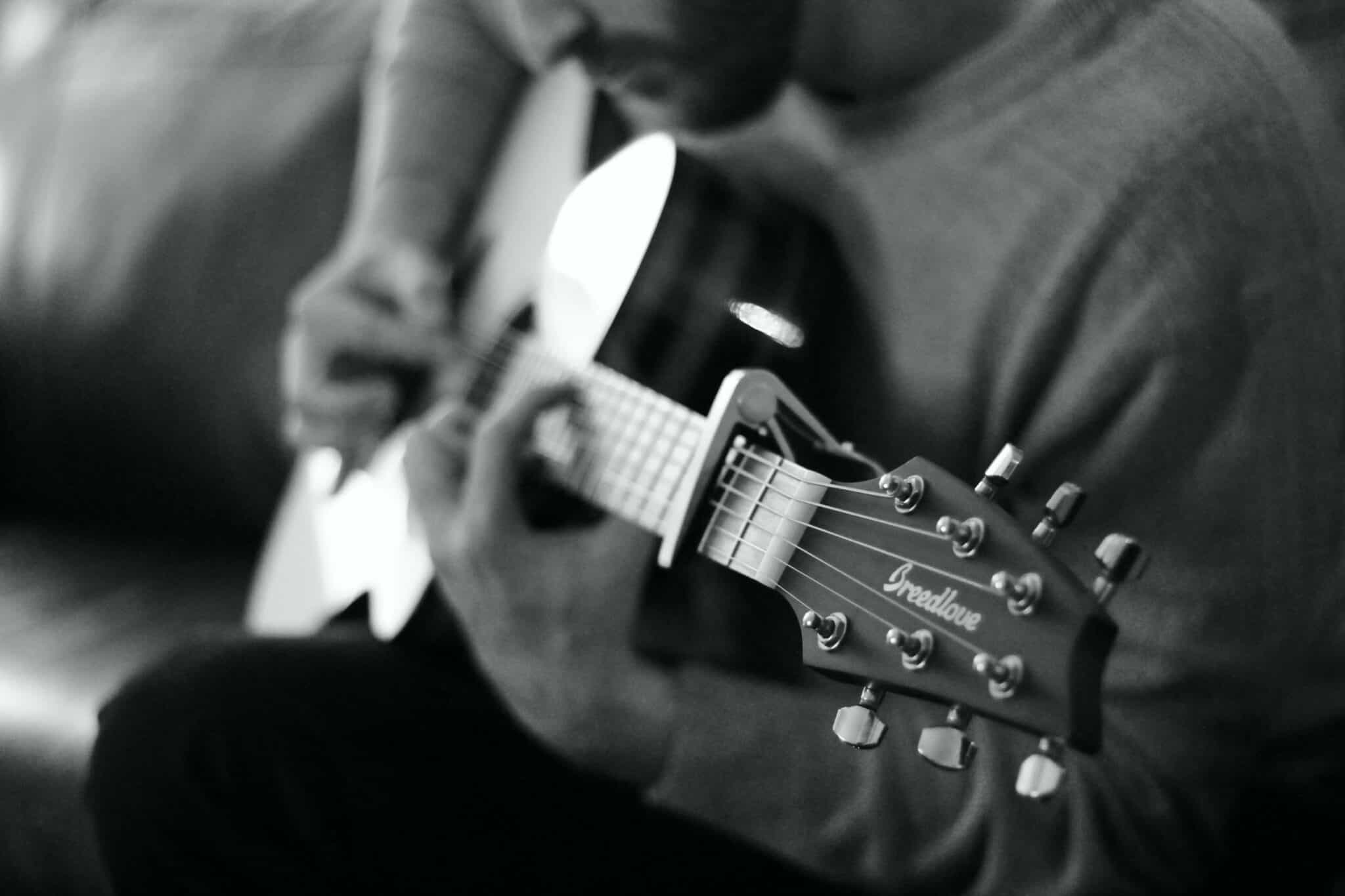 How To Figure Out Strumming Patterns Real Guitar Lessons by Tomas Michaud